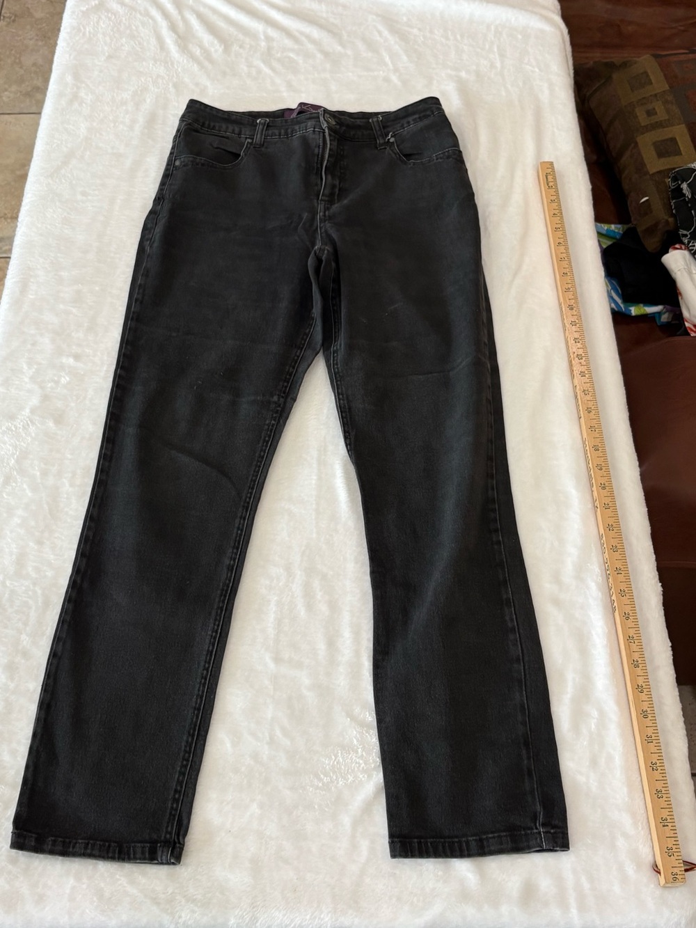 Gloria Vanderbilt Black Straight Leg Jeans